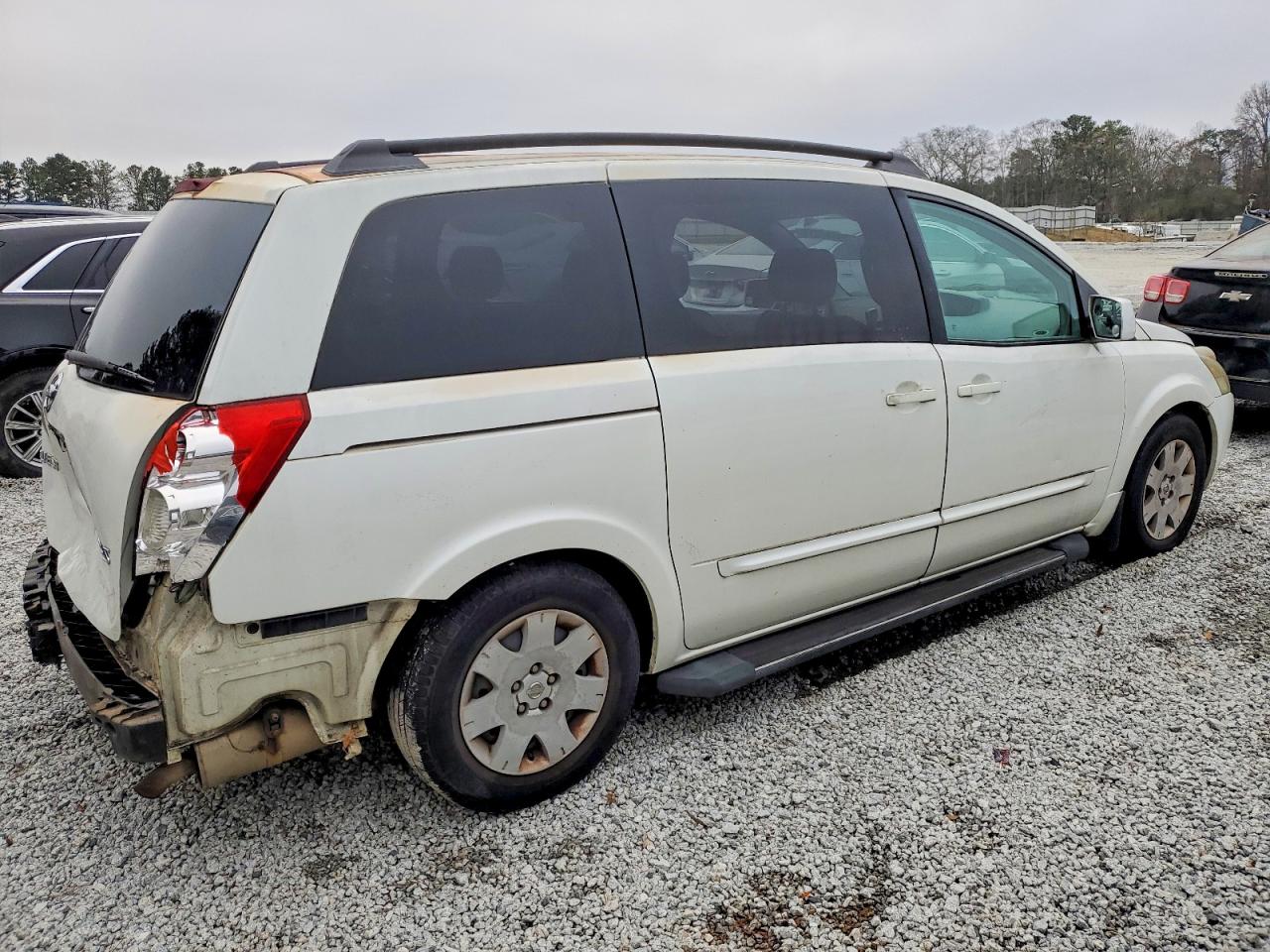 2004 NISSAN QUEST S photo 3