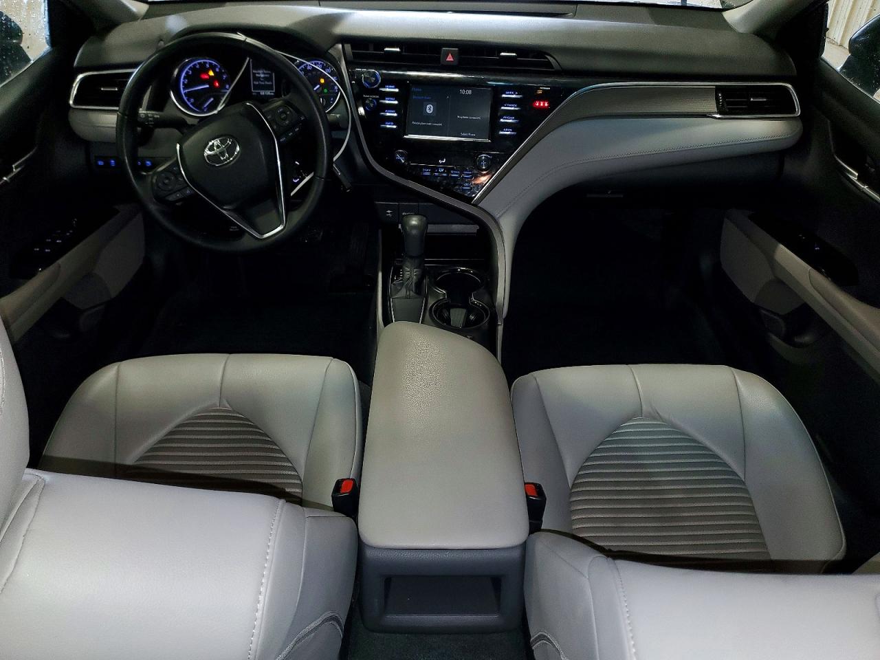 2018 TOYOTA CAMRY L photo 8