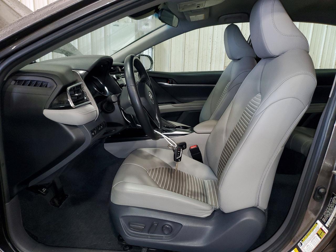 2018 TOYOTA CAMRY L photo 7