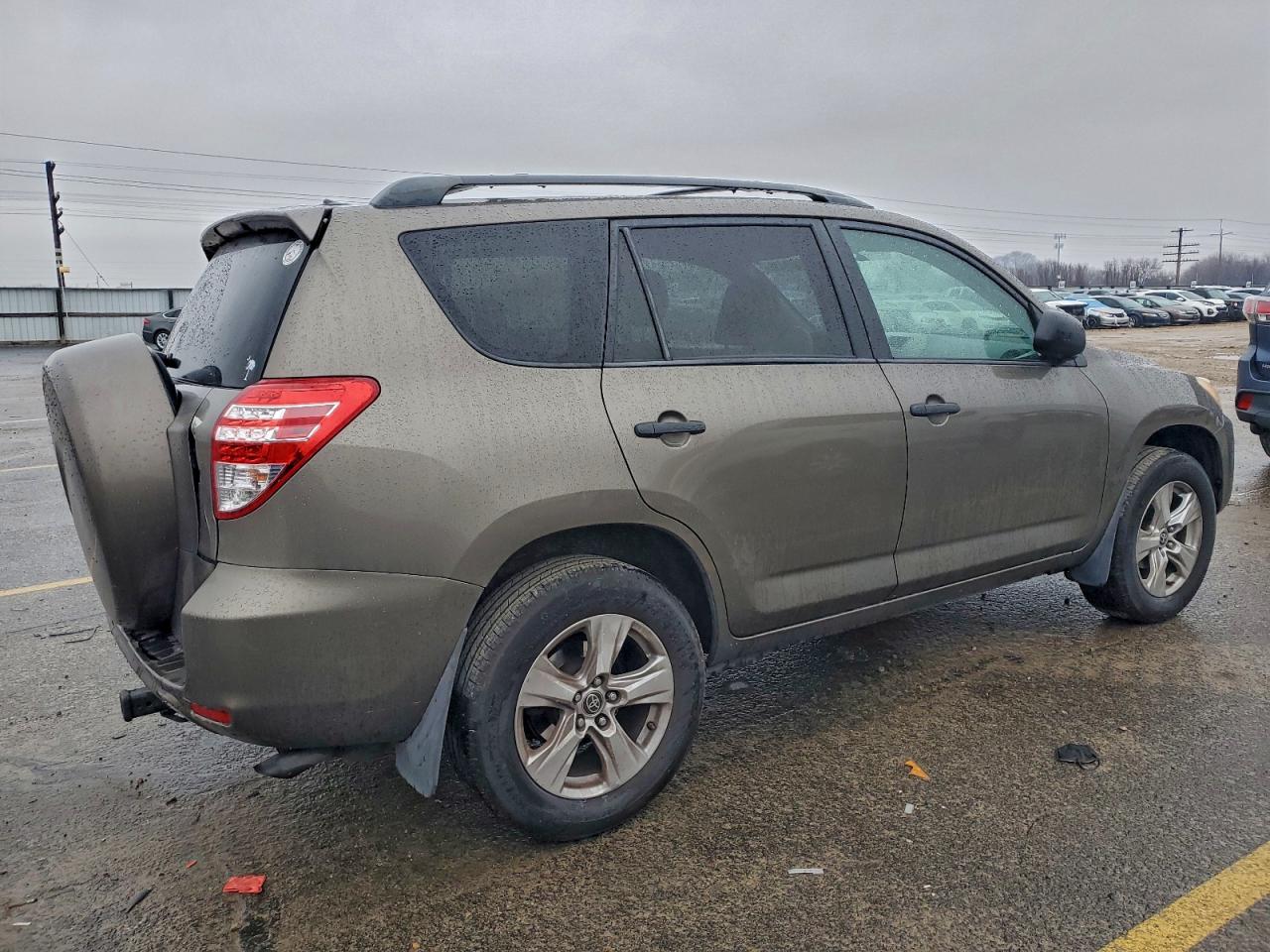 2010 TOYOTA RAV4 photo 3