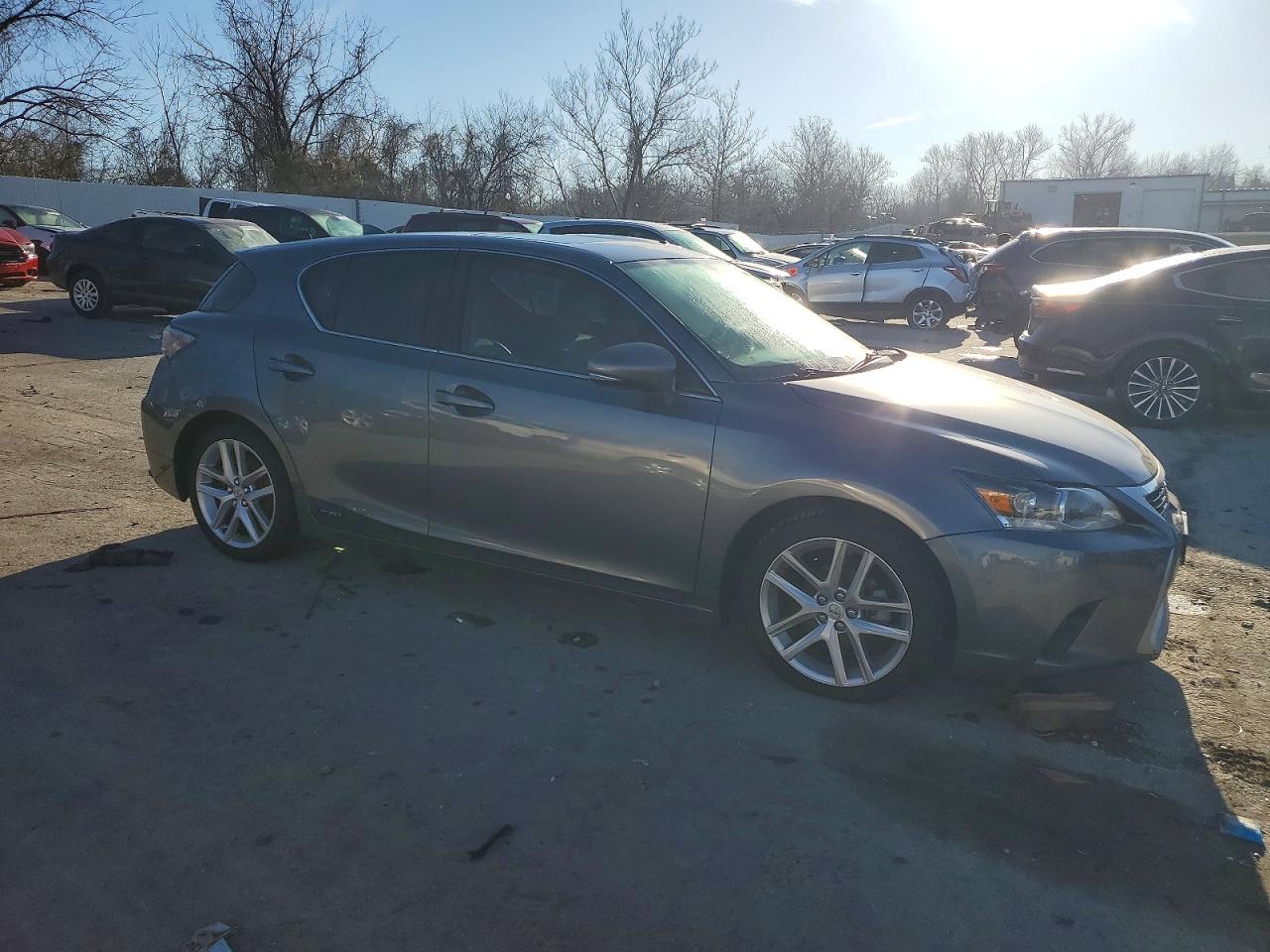 2015 LEXUS CT 200 photo 4