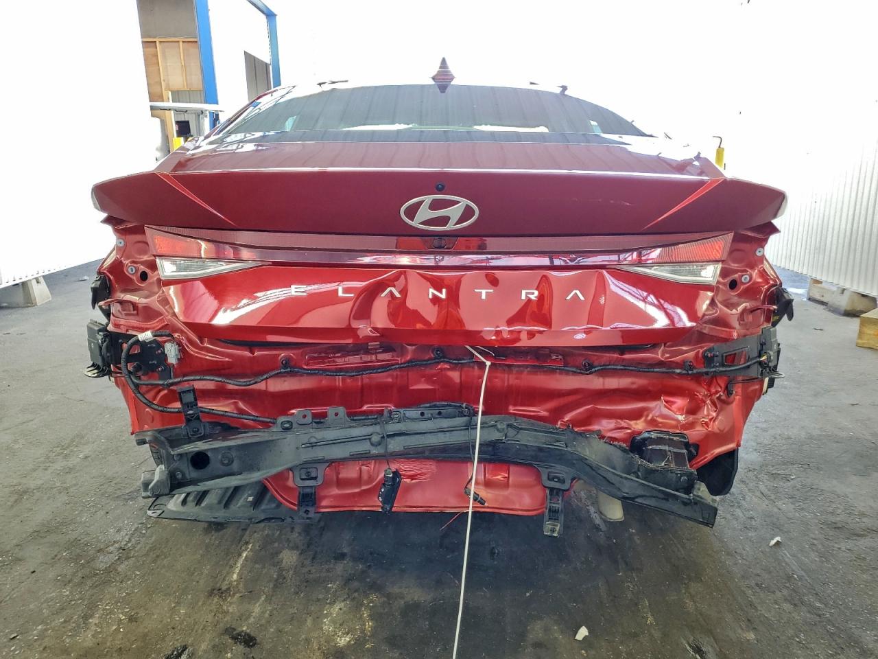 2024 HYUNDAI ELANTRA SEL photo 6