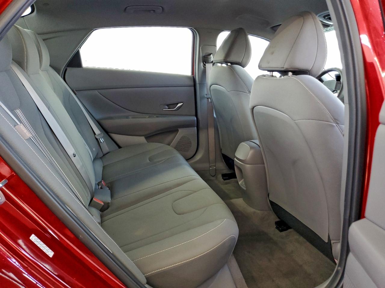 2024 HYUNDAI ELANTRA SEL photo 10