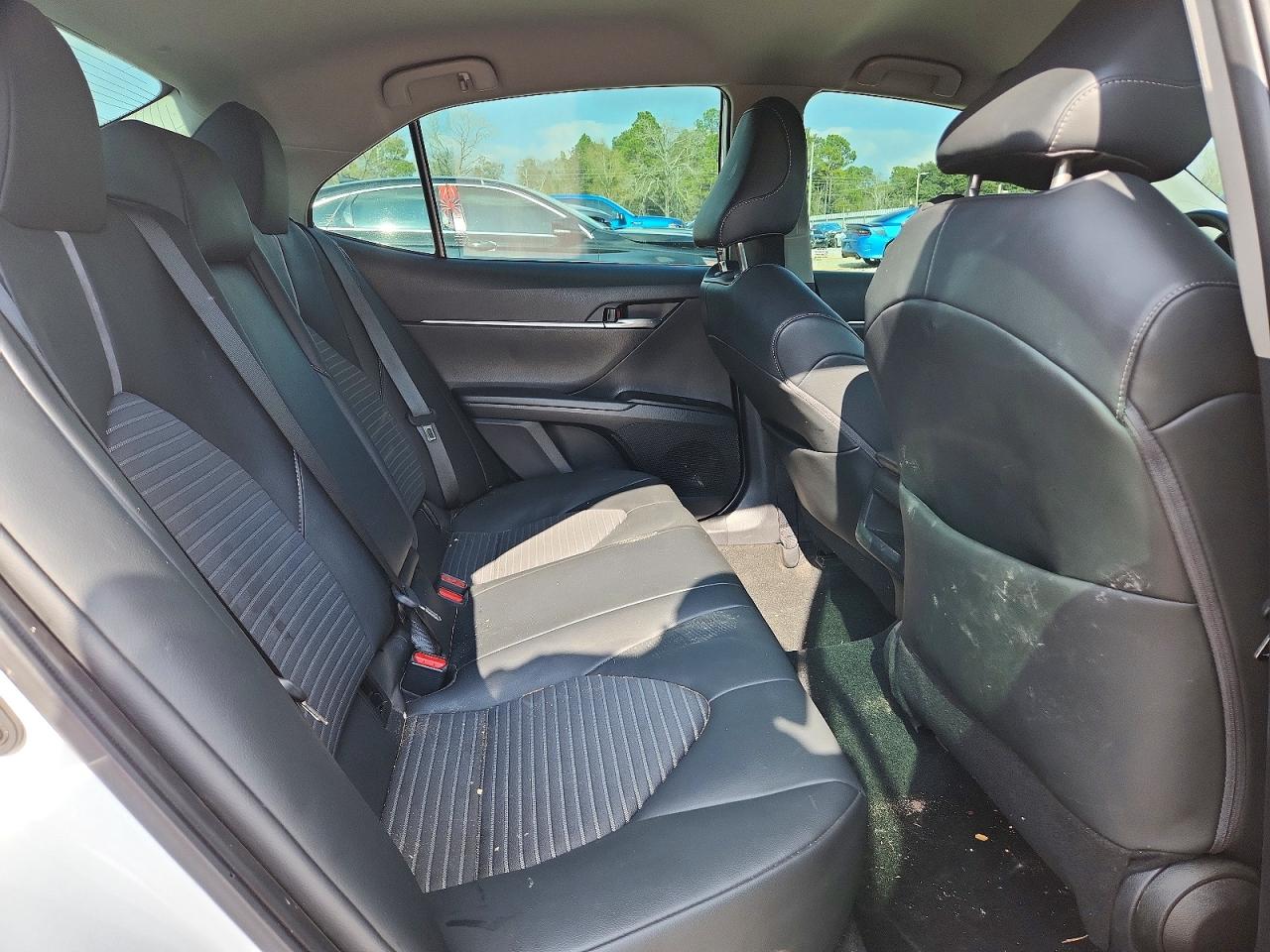 2022 TOYOTA CAMRY SE photo 10