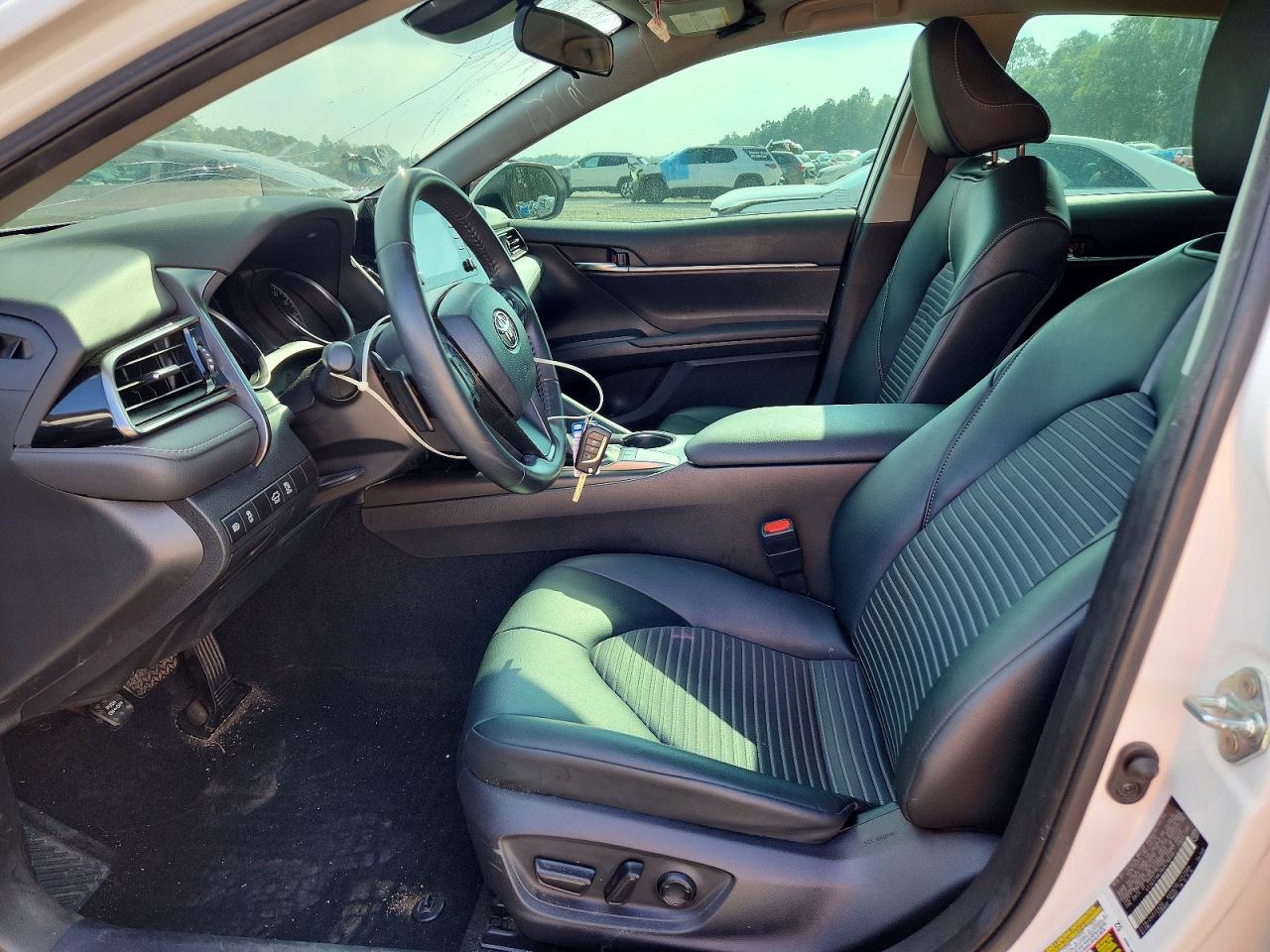 2022 TOYOTA CAMRY SE photo 7