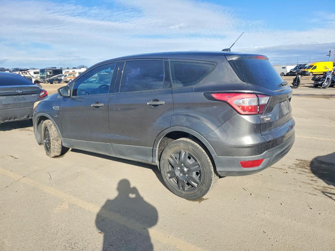 2017 FORD ESCAPE S photo 2