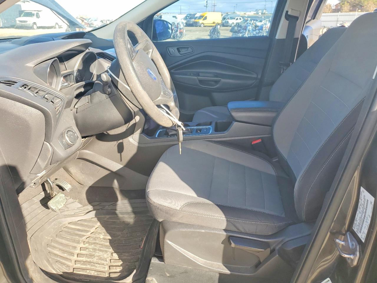 2017 FORD ESCAPE S photo 7