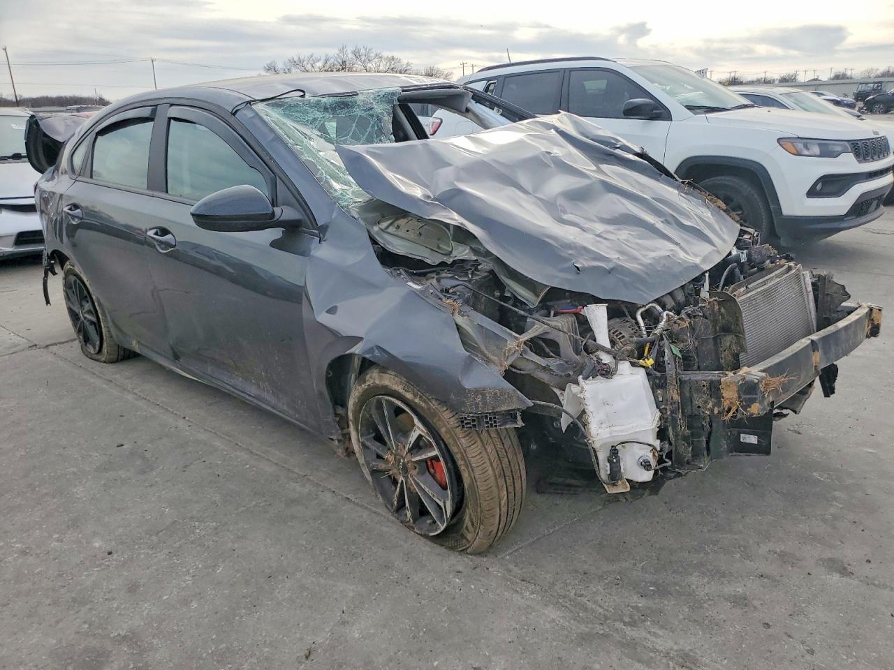 2023 KIA FORTE LXS photo 4