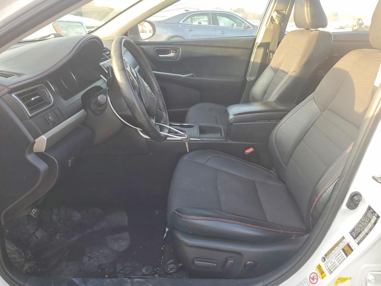 2016 TOYOTA CAMRY LE photo 7