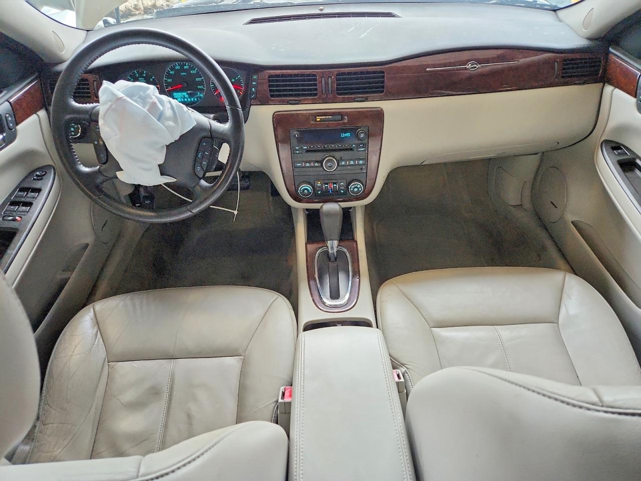 2010 CHEVROLET IMPALA LTZ photo 22