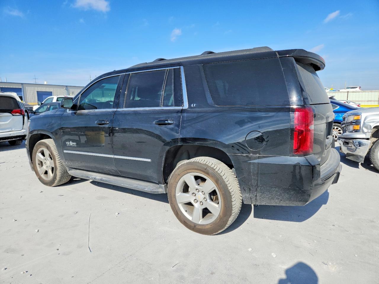 2017 CHEVROLET TAHOE C1500 LT photo 2