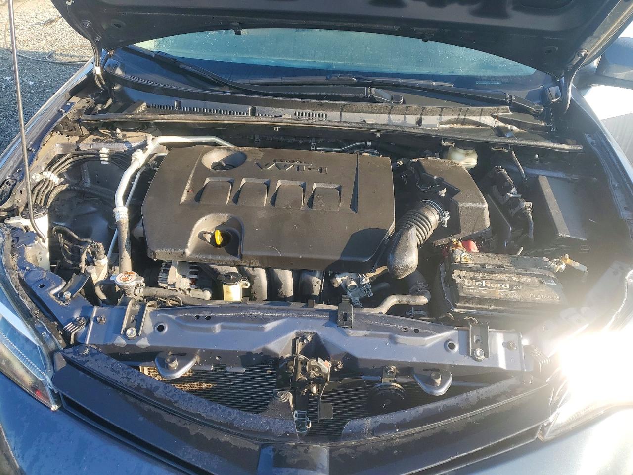 2018 TOYOTA COROLLA L photo 11