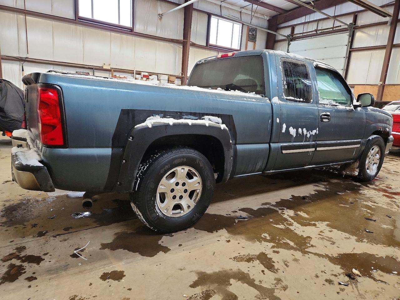 2006 CHEVROLET SILVERADO C1500 photo 3