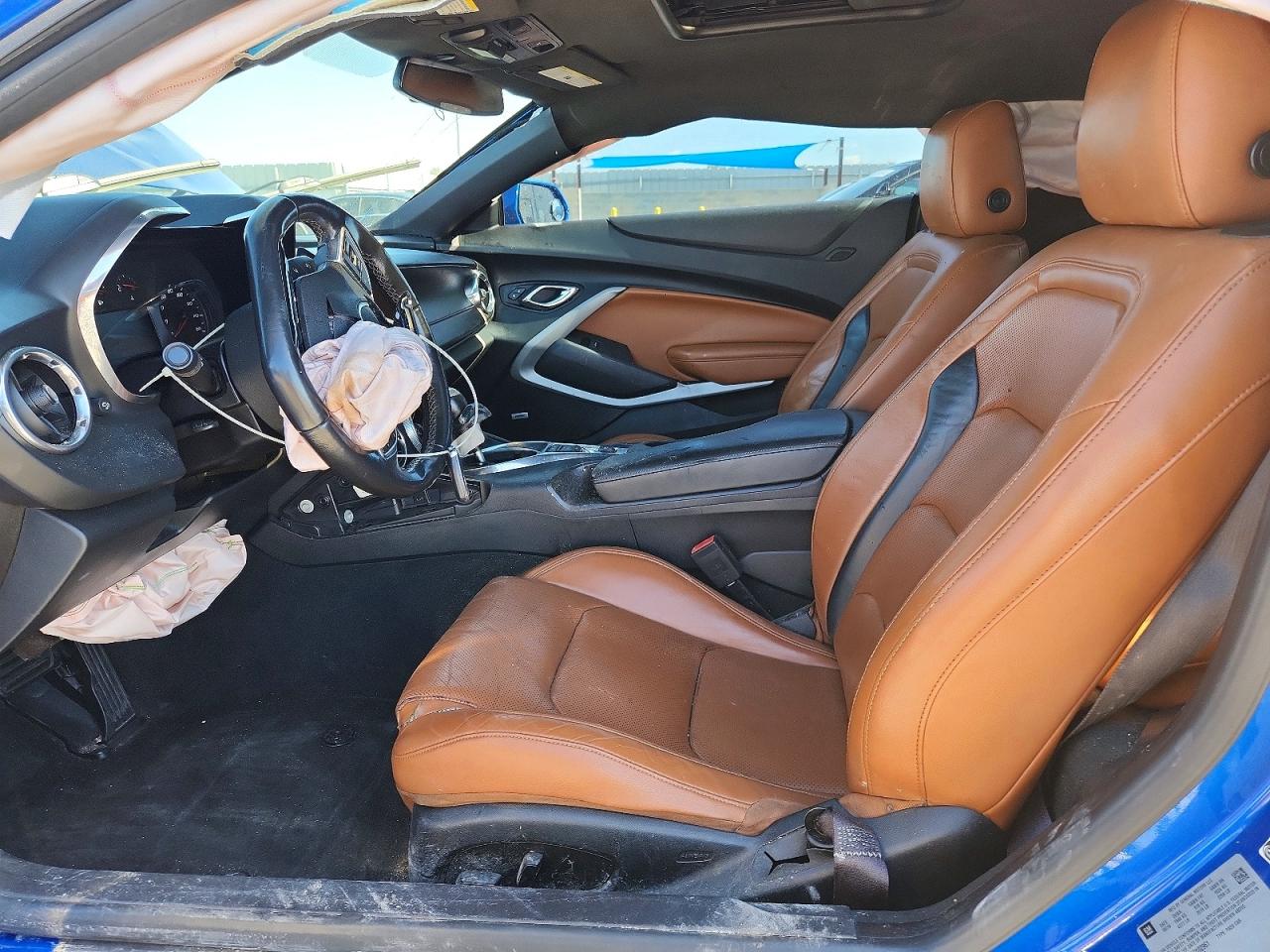 2017 CHEVROLET CAMARO LT photo 7