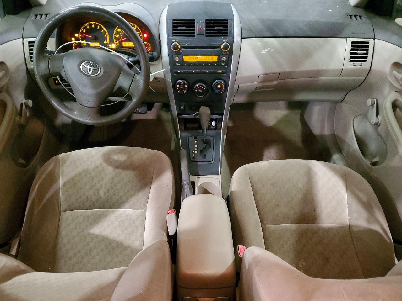 2010 TOYOTA COROLLA BASE photo 8
