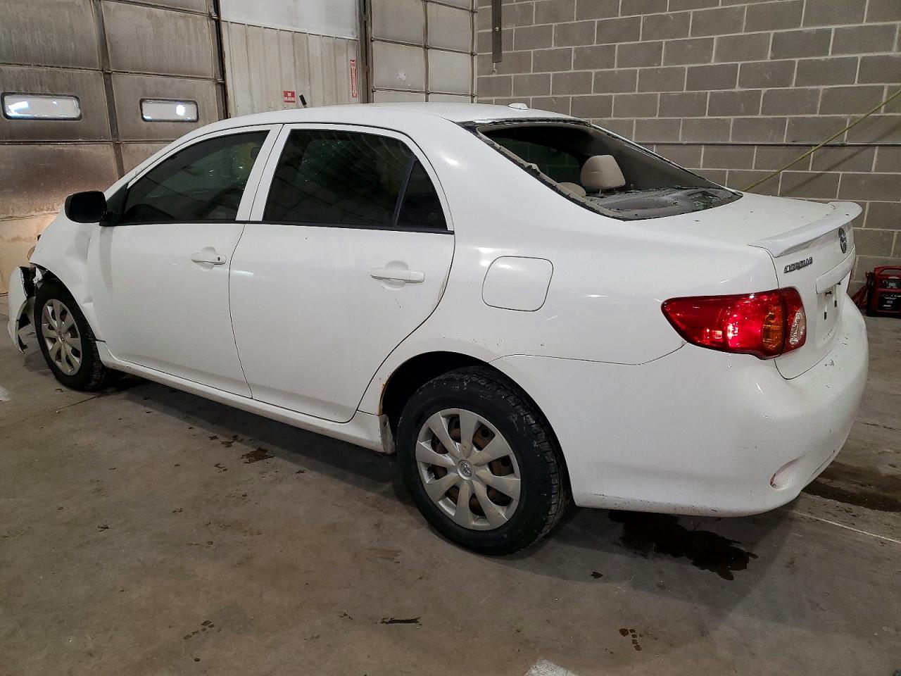 2010 TOYOTA COROLLA BASE photo 2