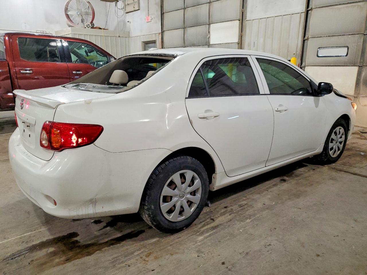 2010 TOYOTA COROLLA BASE photo 3