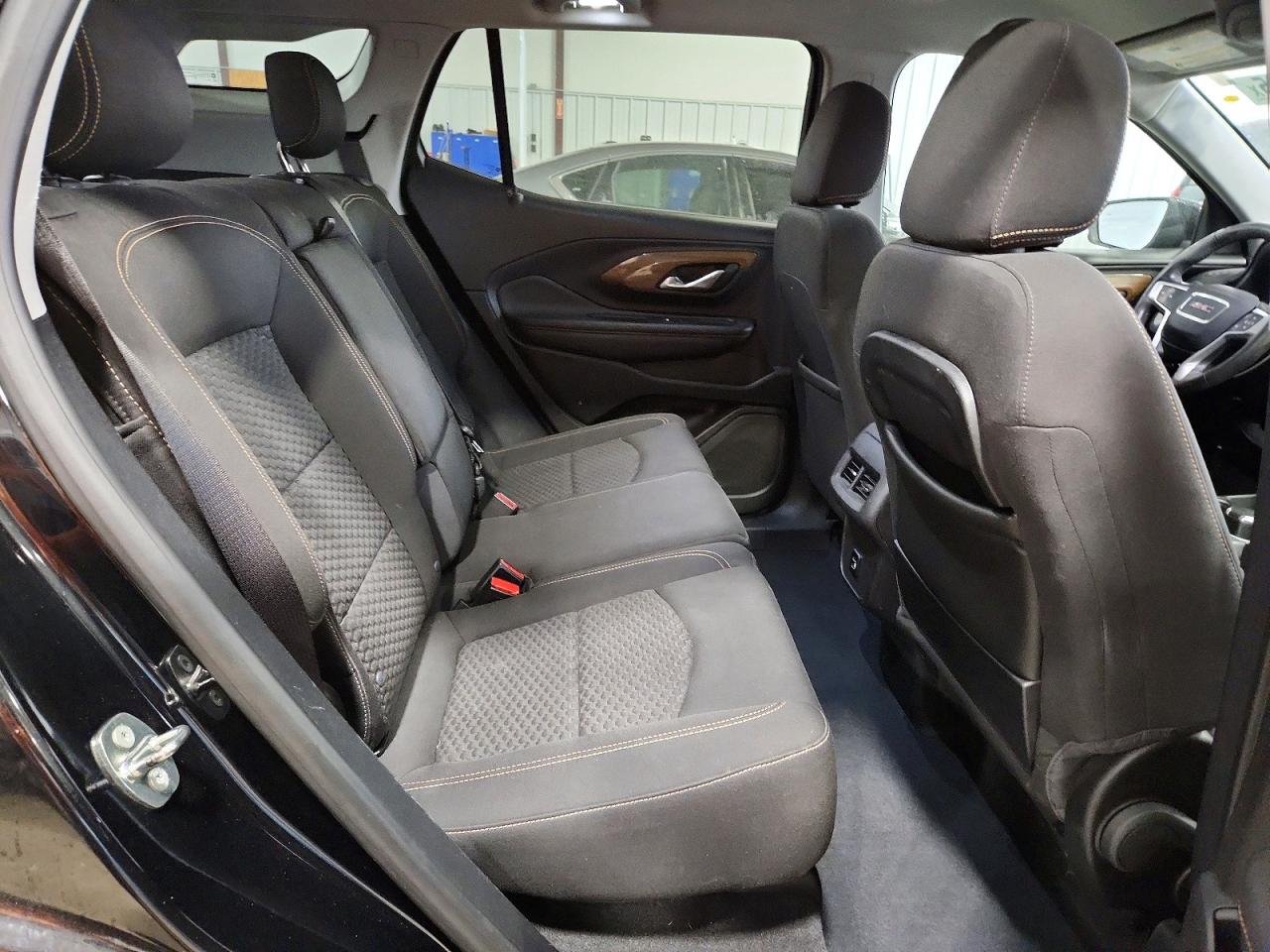 2018 GMC TERRAIN SLE photo 10