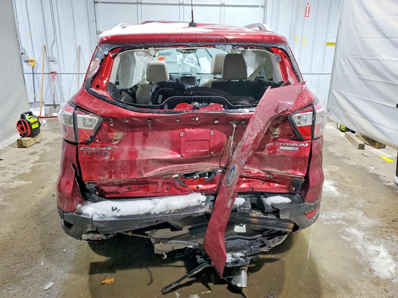 2017 FORD ESCAPE TITANIUM photo 6