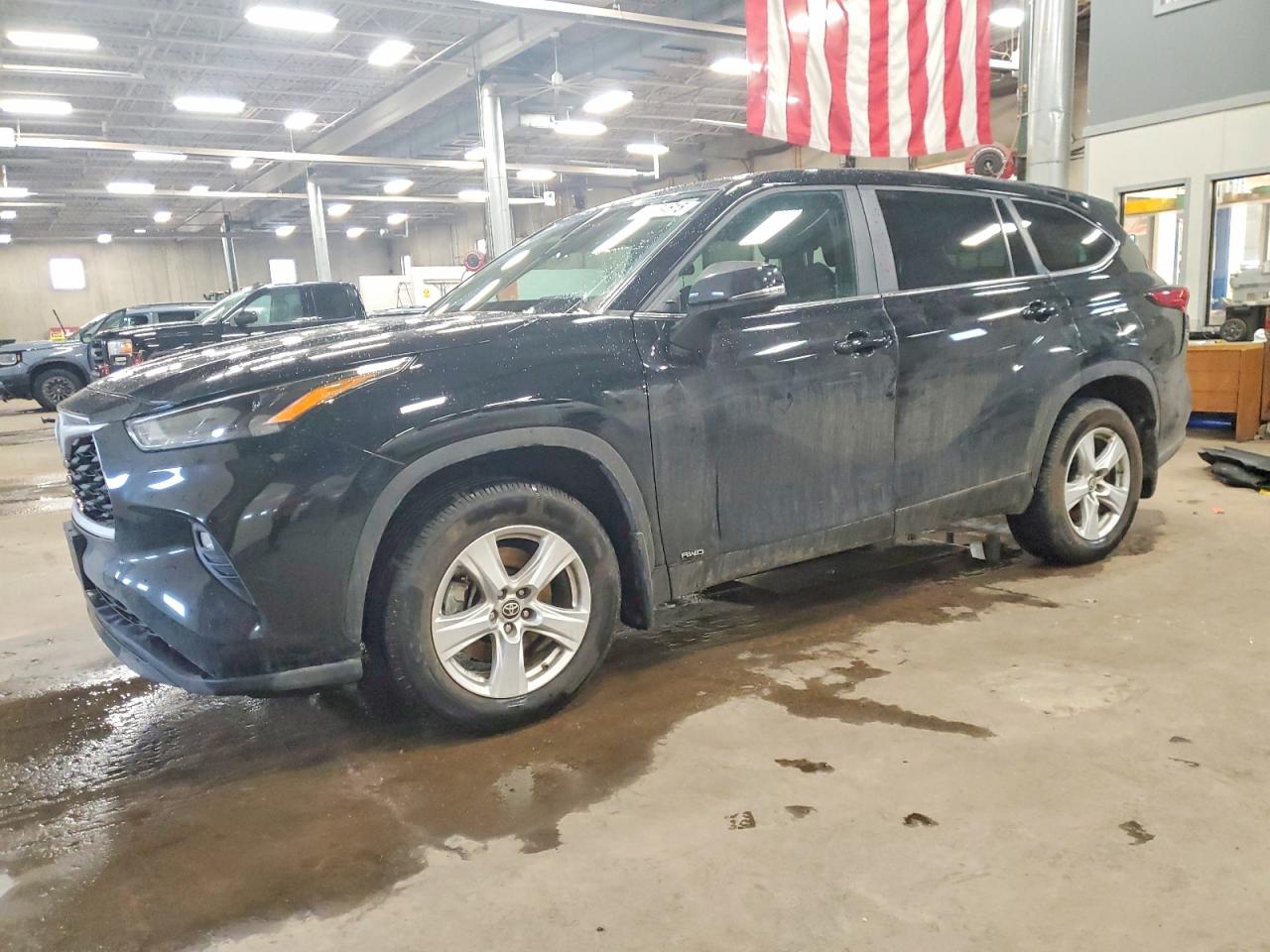 2023 TOYOTA HIGHLANDER