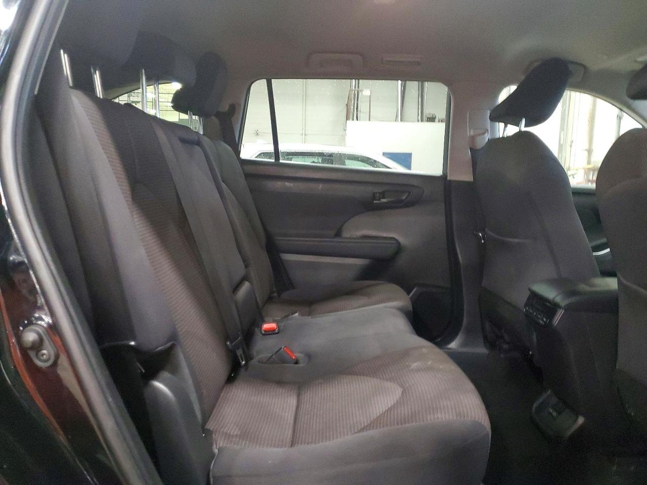 2023 TOYOTA HIGHLANDER HYBRID LE photo 11