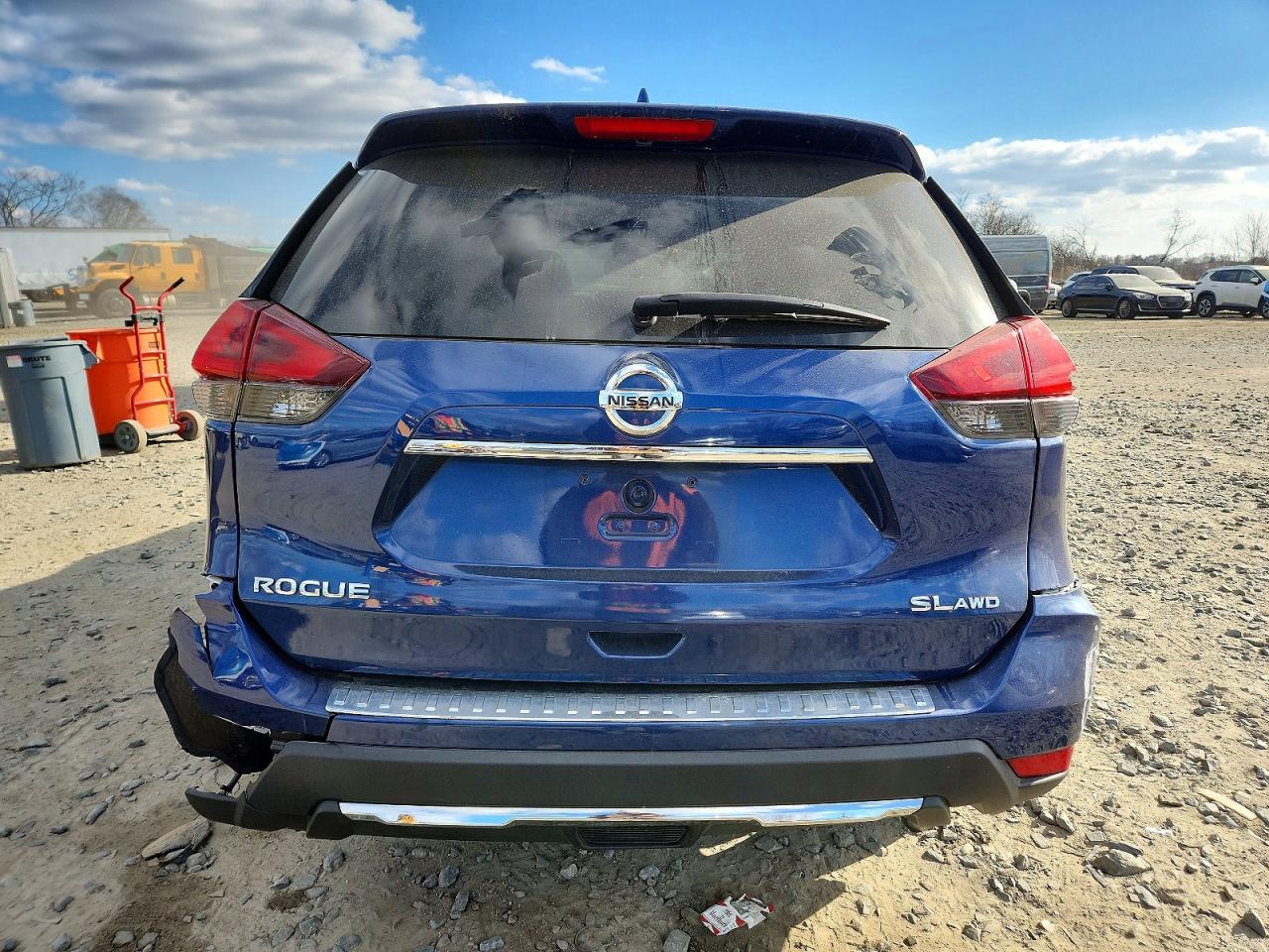 2018 NISSAN ROGUE S photo 6