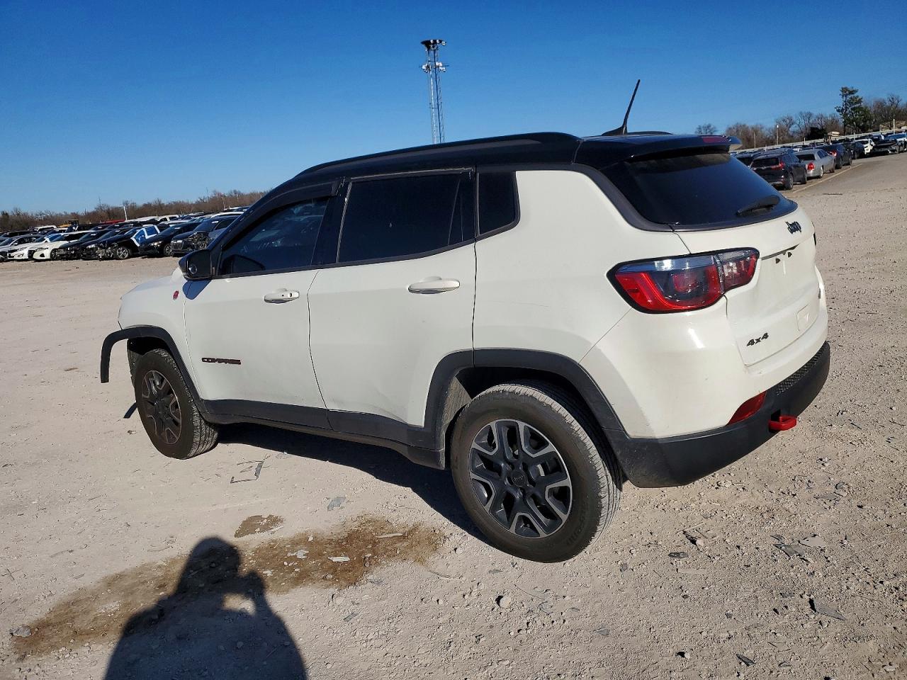 2019 JEEP COMPASS TRAILHAWK photo 2