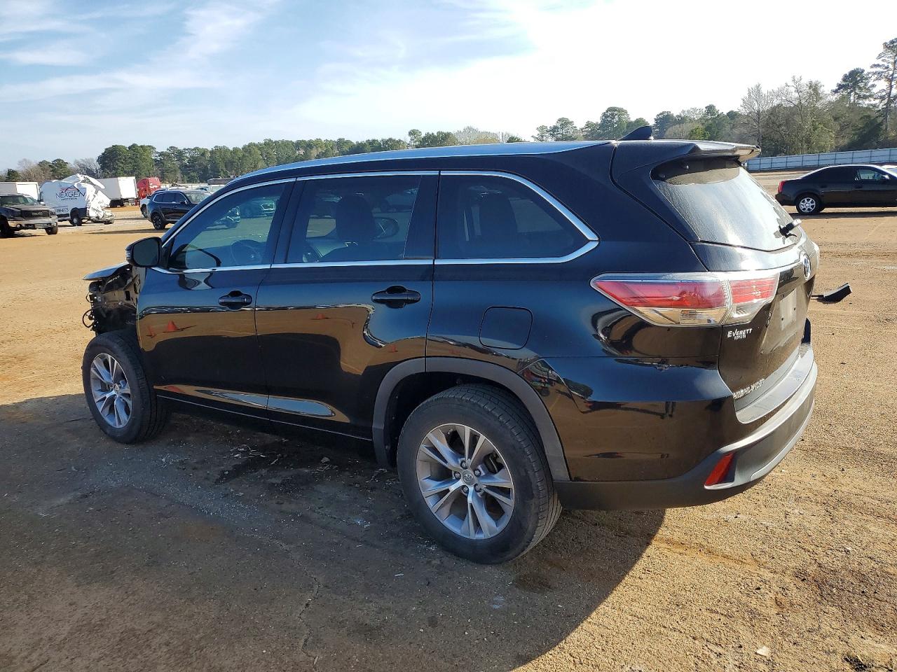 2014 TOYOTA HIGHLANDER XLE photo 2
