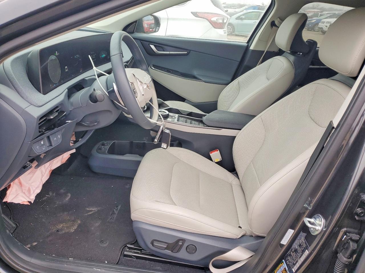 2024 KIA EV6 photo 13