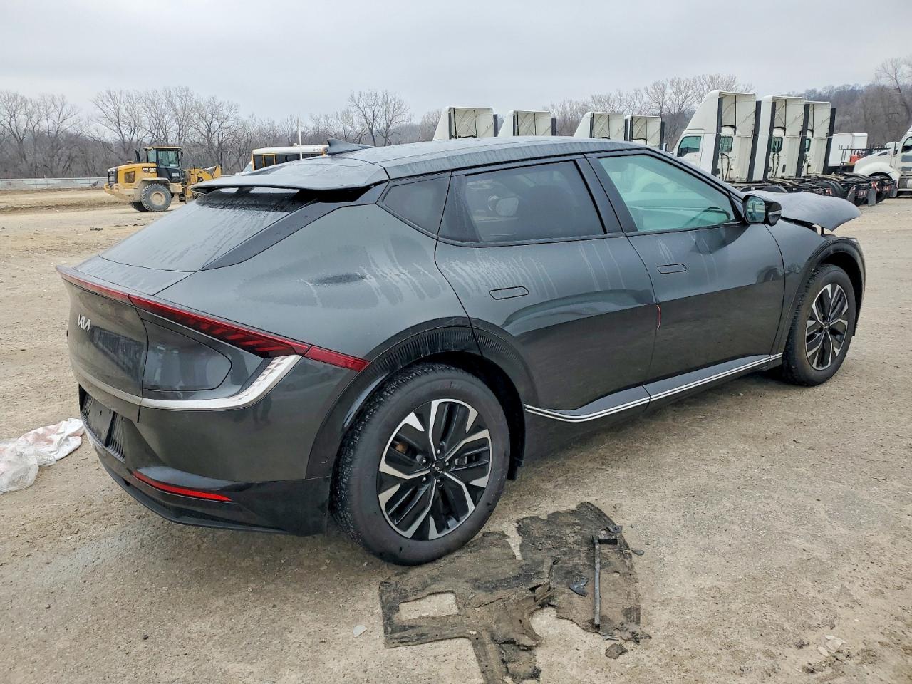 2024 KIA EV6 photo 5