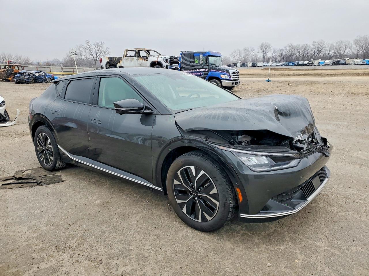 2024 KIA EV6 photo 7