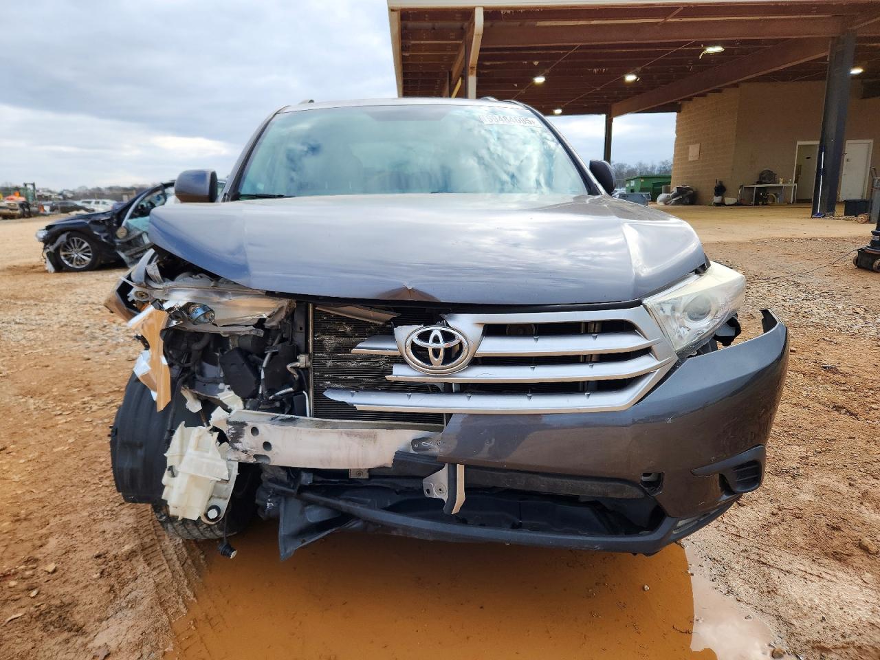 2013 TOYOTA HIGHLANDER BASE photo 9