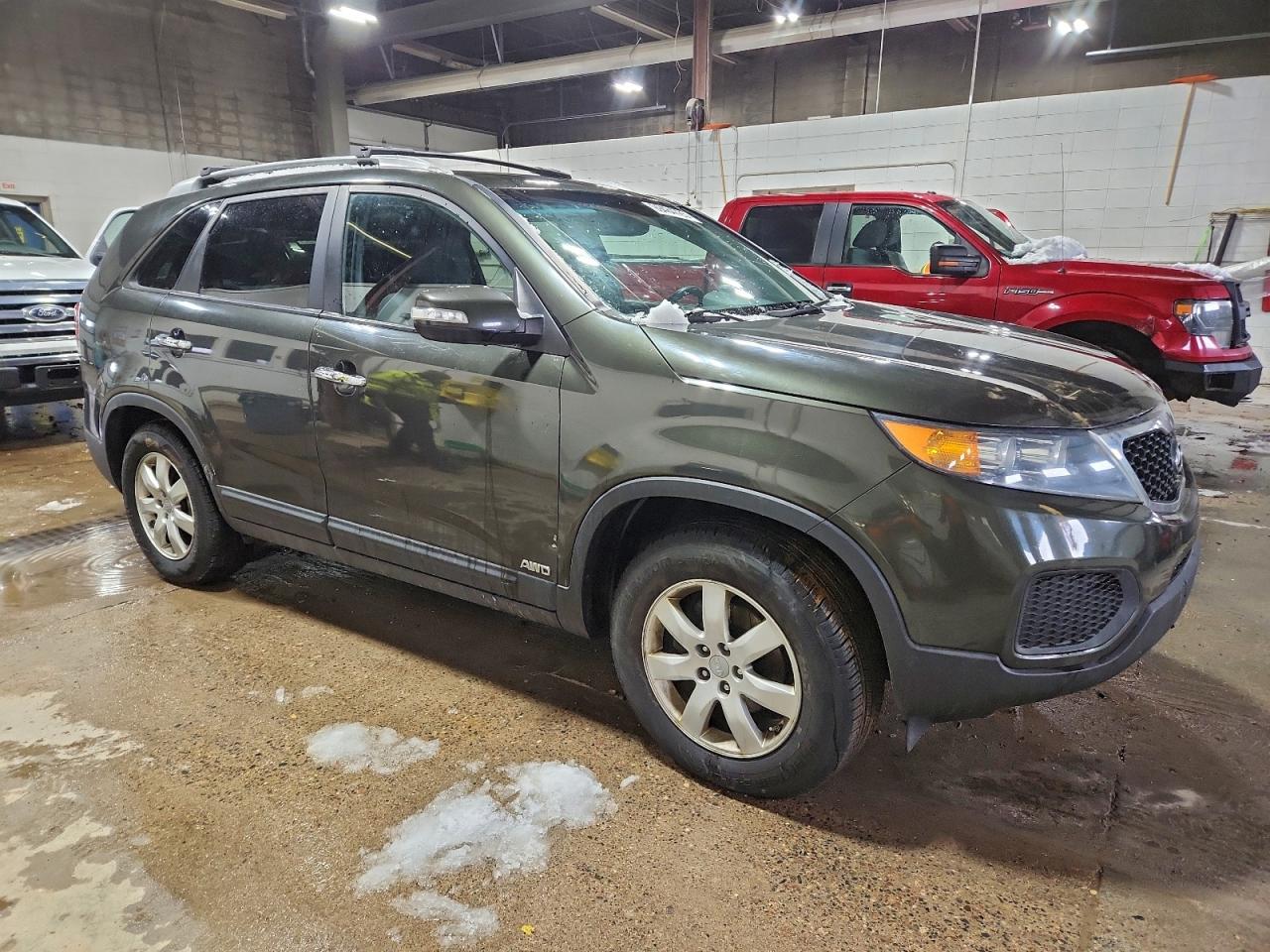2012 KIA SORENTO BASE photo 4