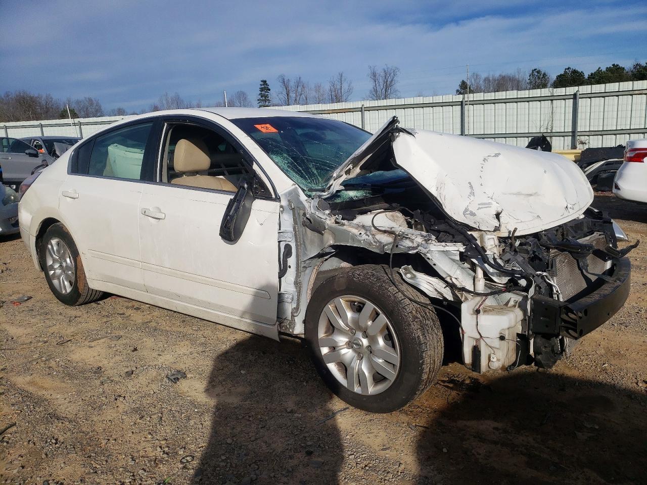 2012 NISSAN ALTIMA BASE photo 4