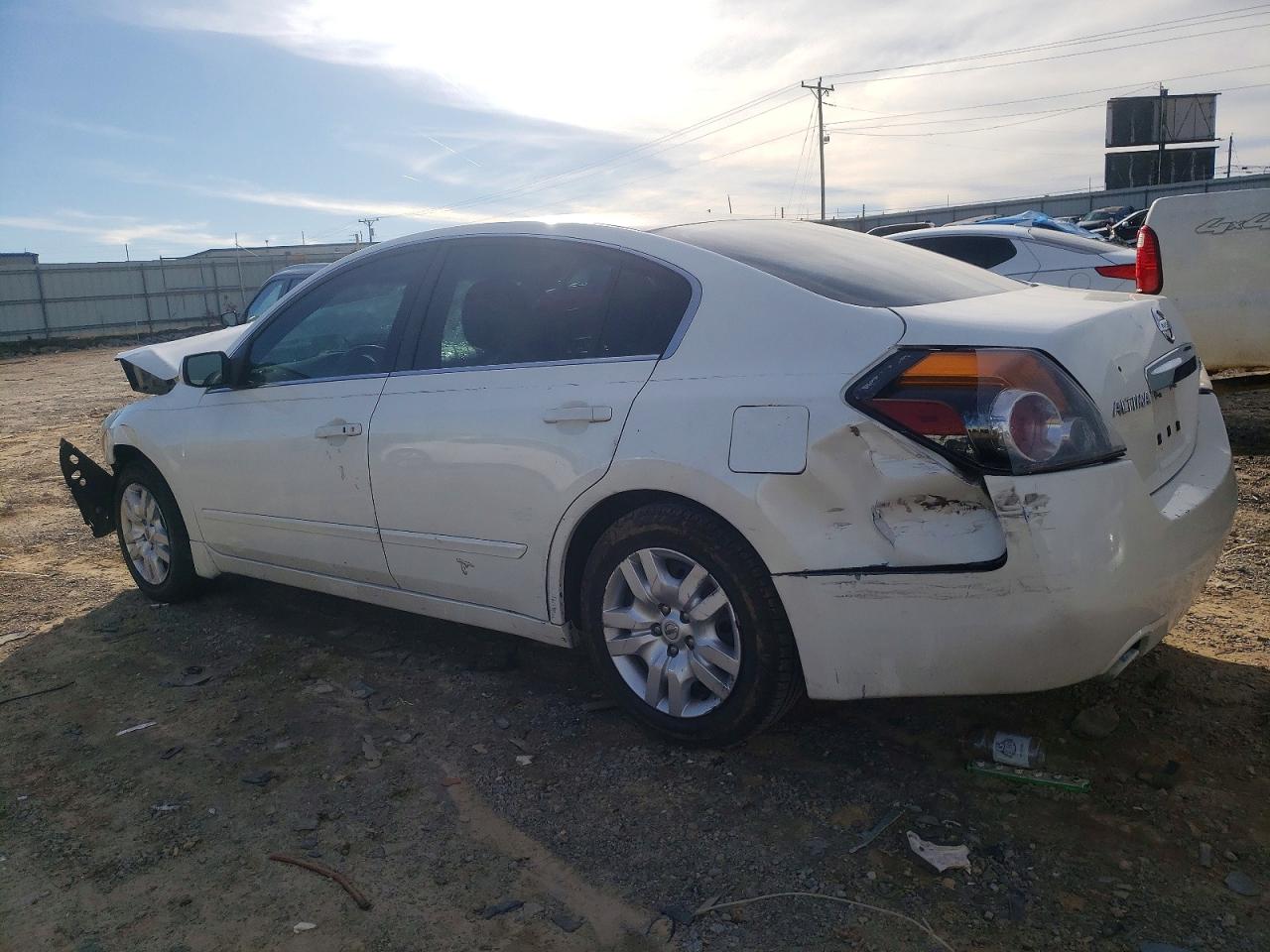 2012 NISSAN ALTIMA BASE photo 2