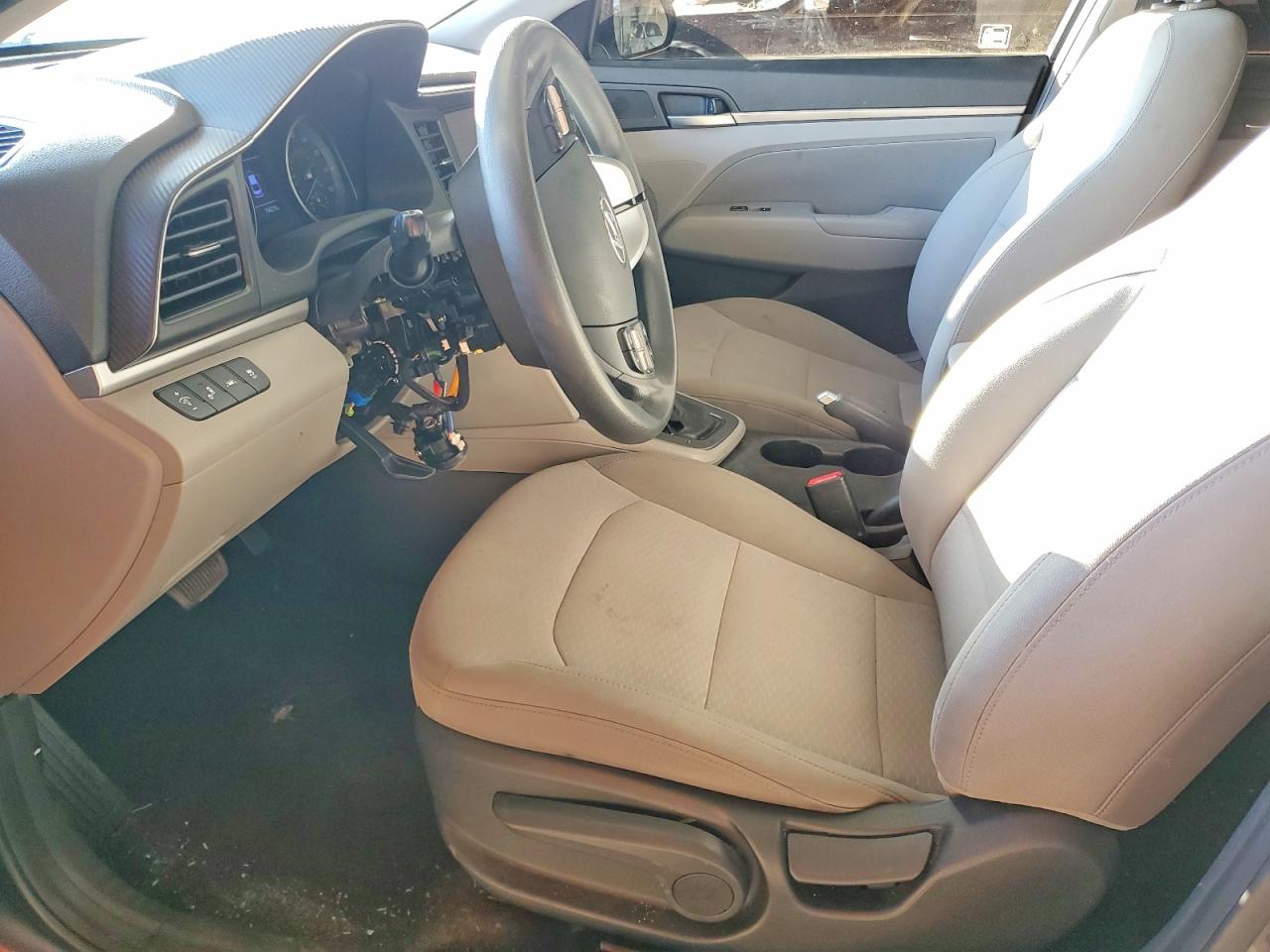 2020 HYUNDAI ELANTRA SEL photo 13