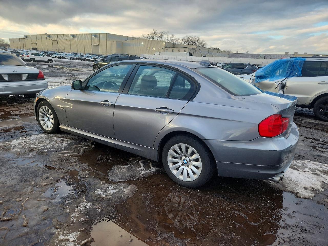 2009 BMW 328 XI SULEV photo 2