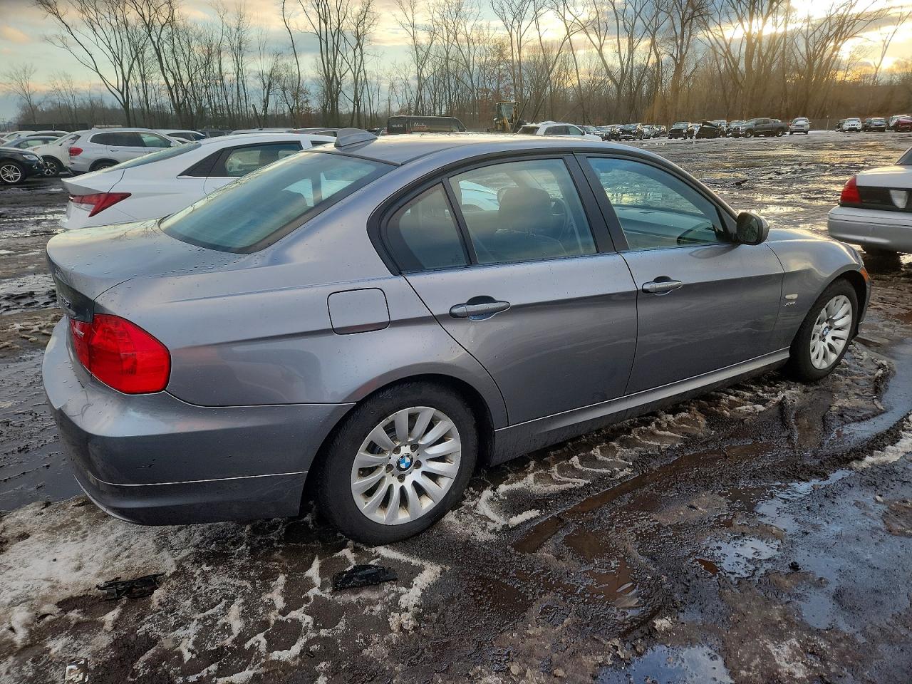 2009 BMW 328 XI SULEV photo 3