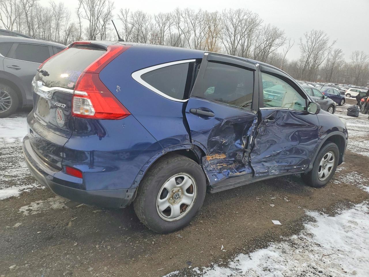 2015 HONDA CR-V LX photo 3