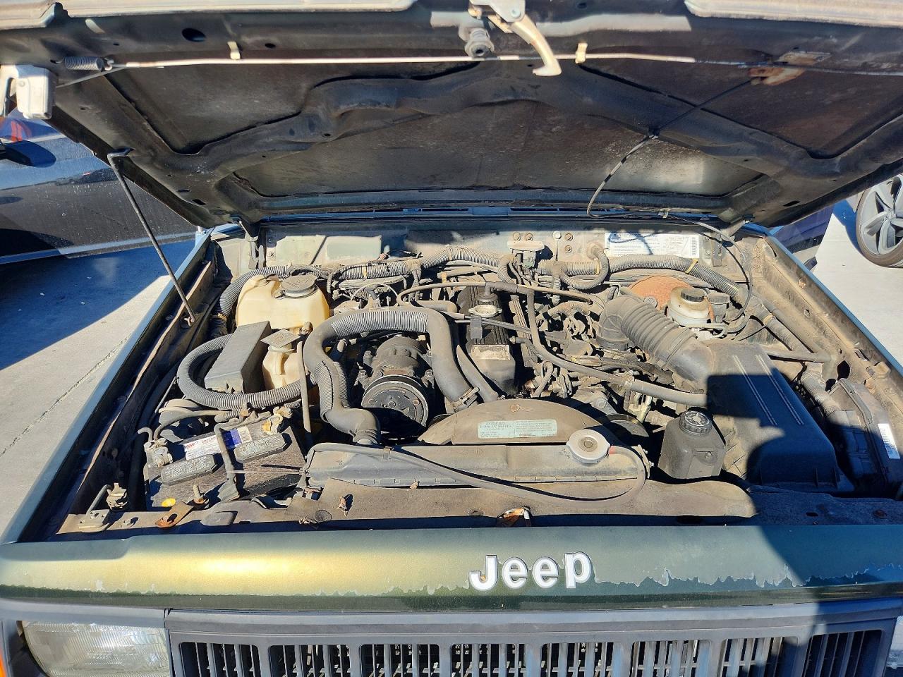 1995 JEEP CHEROKEE SE photo 11