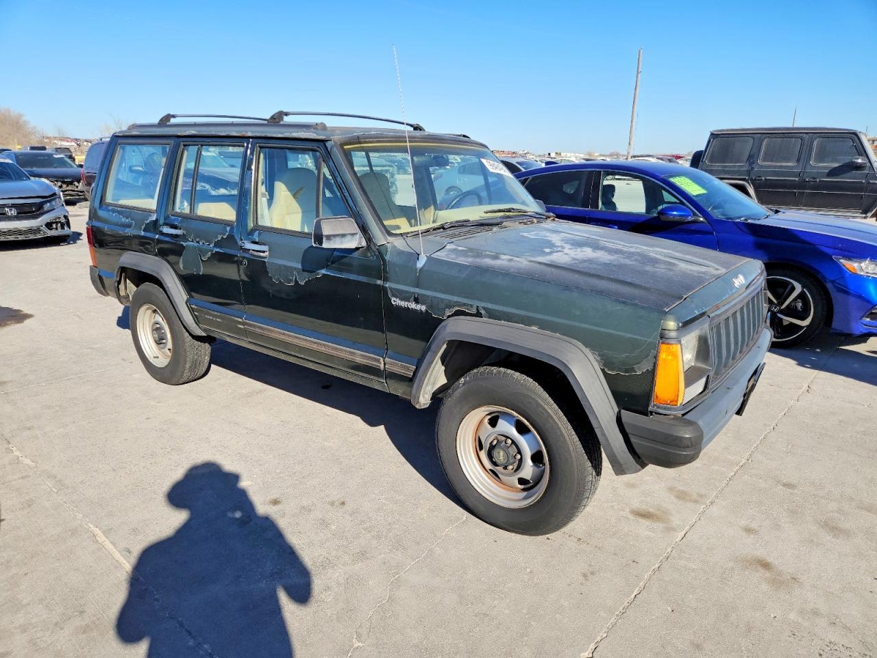 1995 JEEP CHEROKEE SE photo 4
