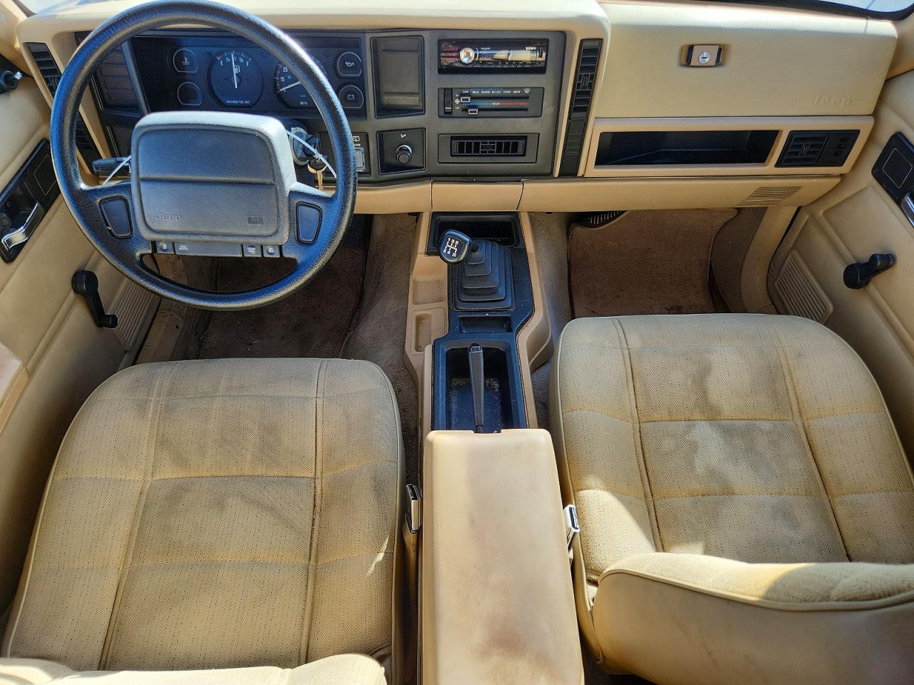 1995 JEEP CHEROKEE SE photo 8