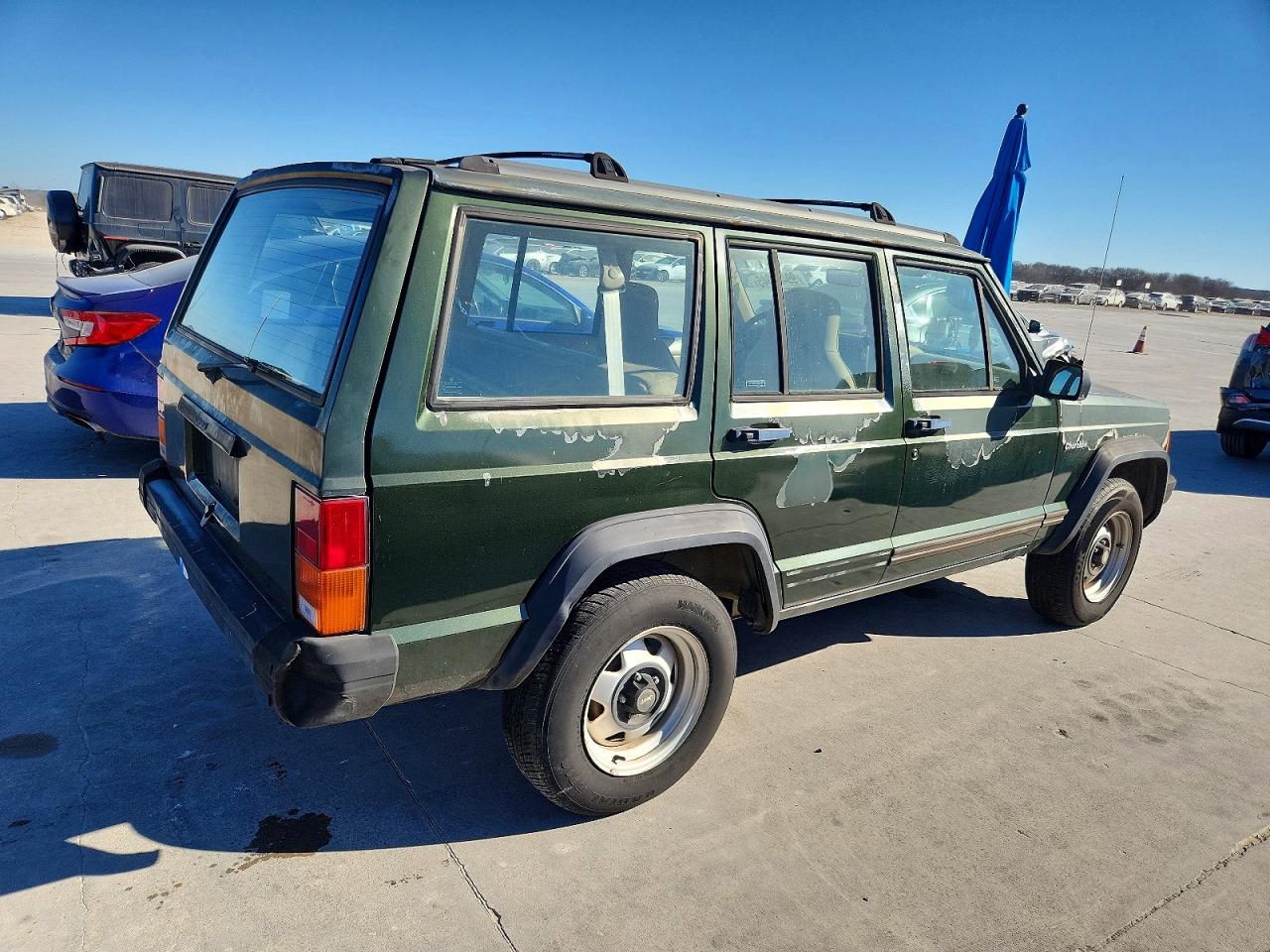 1995 JEEP CHEROKEE SE photo 3