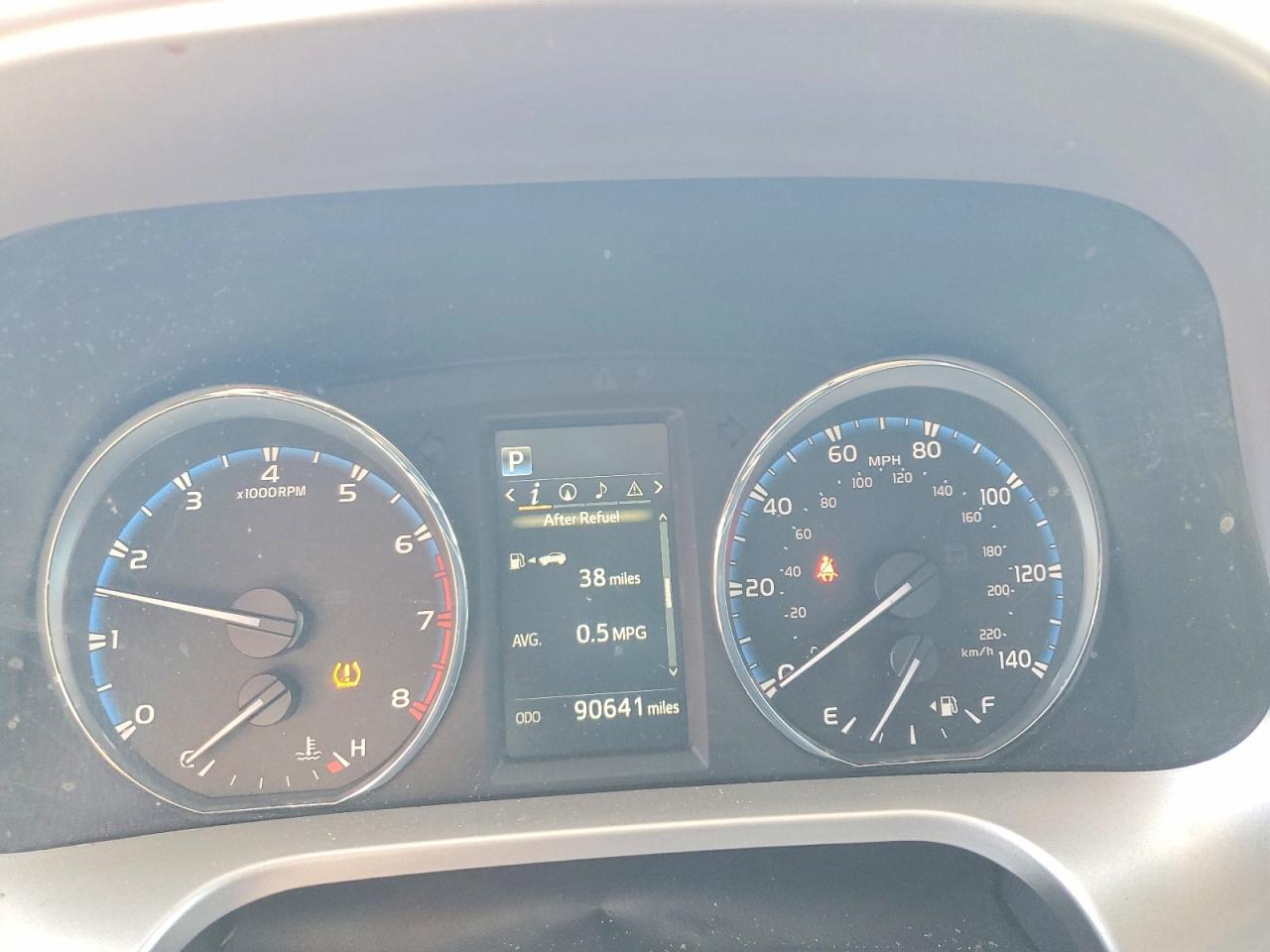 2016 TOYOTA RAV4 XLE photo 9