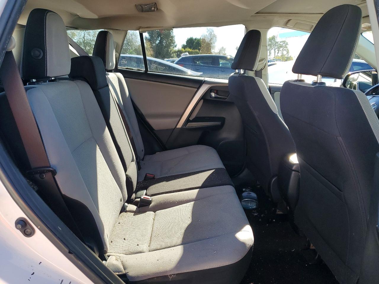 2016 TOYOTA RAV4 XLE photo 11