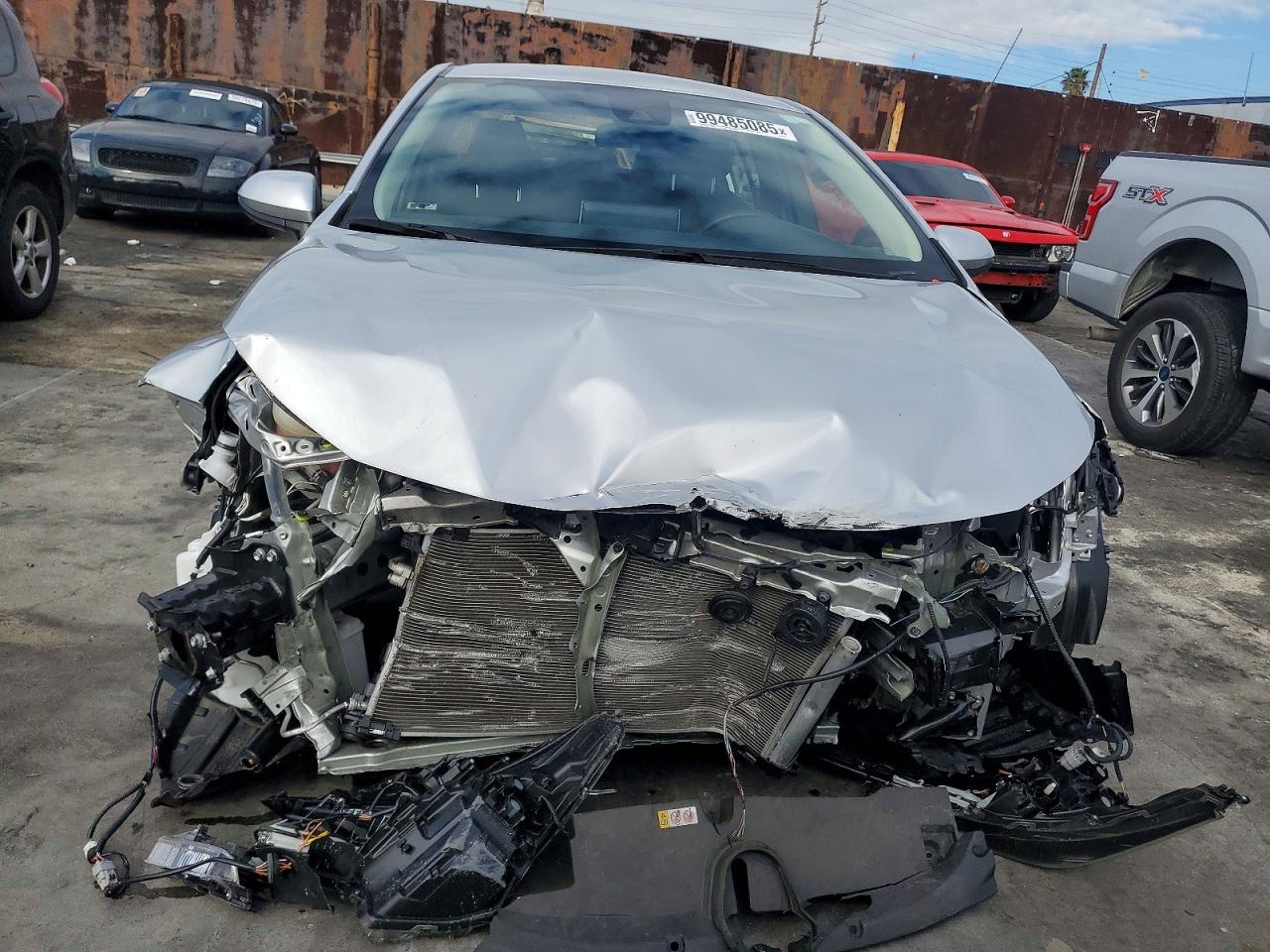 2020 TOYOTA COROLLA LE photo 5