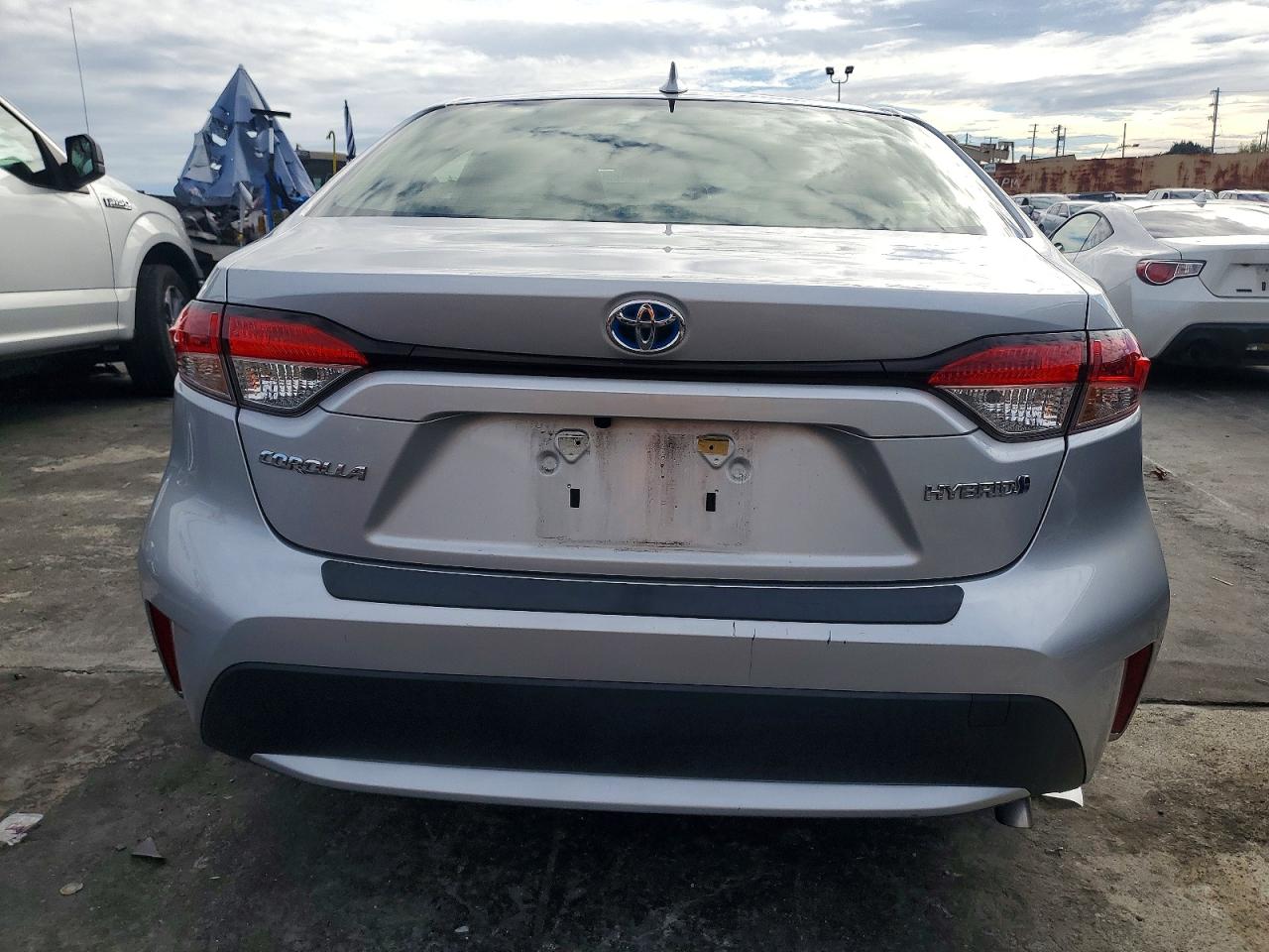 2020 TOYOTA COROLLA LE photo 6