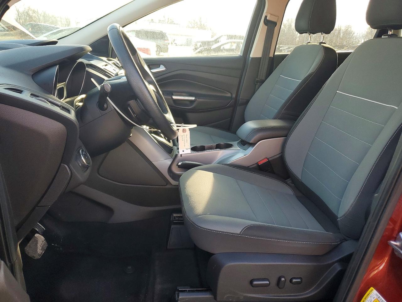 2015 FORD ESCAPE SE photo 7