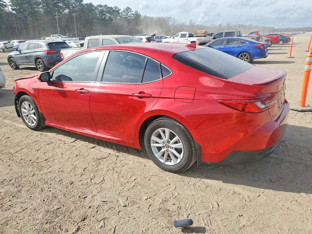 2025 TOYOTA CAMRY LE photo 2