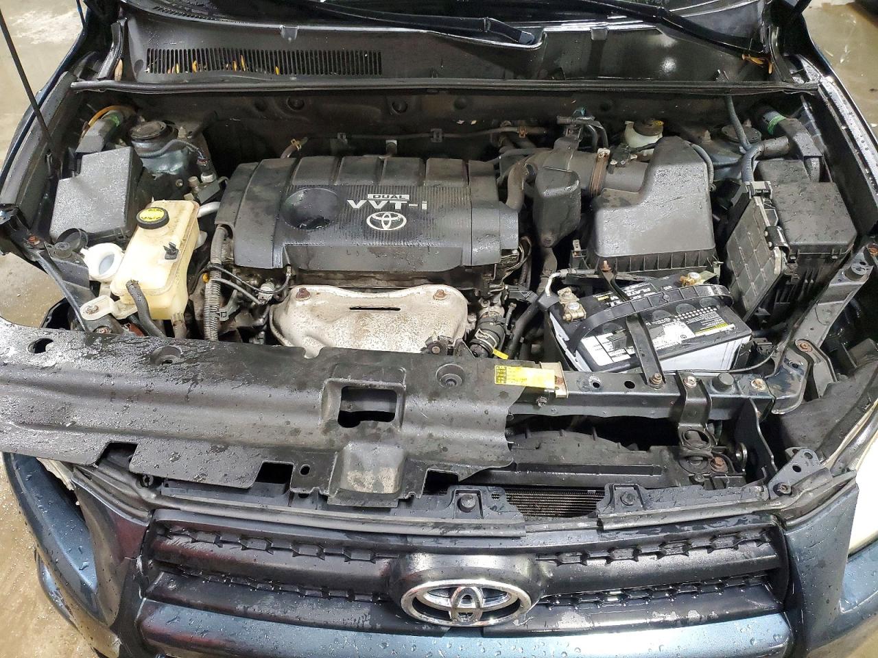 2010 TOYOTA RAV4 BASE photo 11